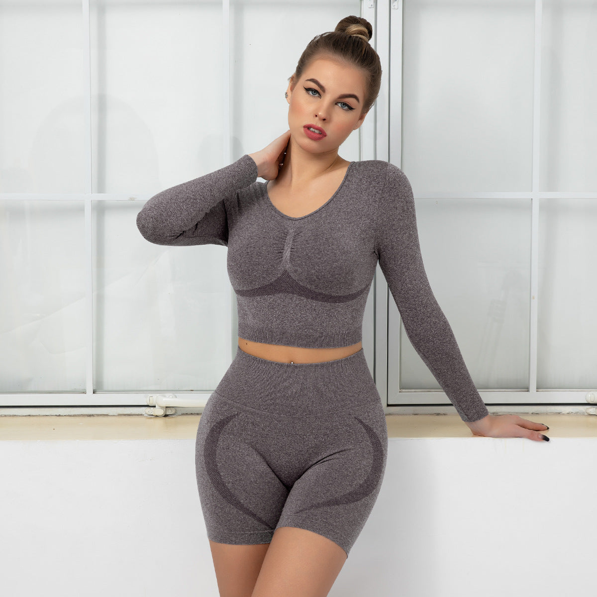 Seamless Knitted Sexy Beauty Back Shaping Long Sleeve Yoga Suit Sports Running Shorts for Women