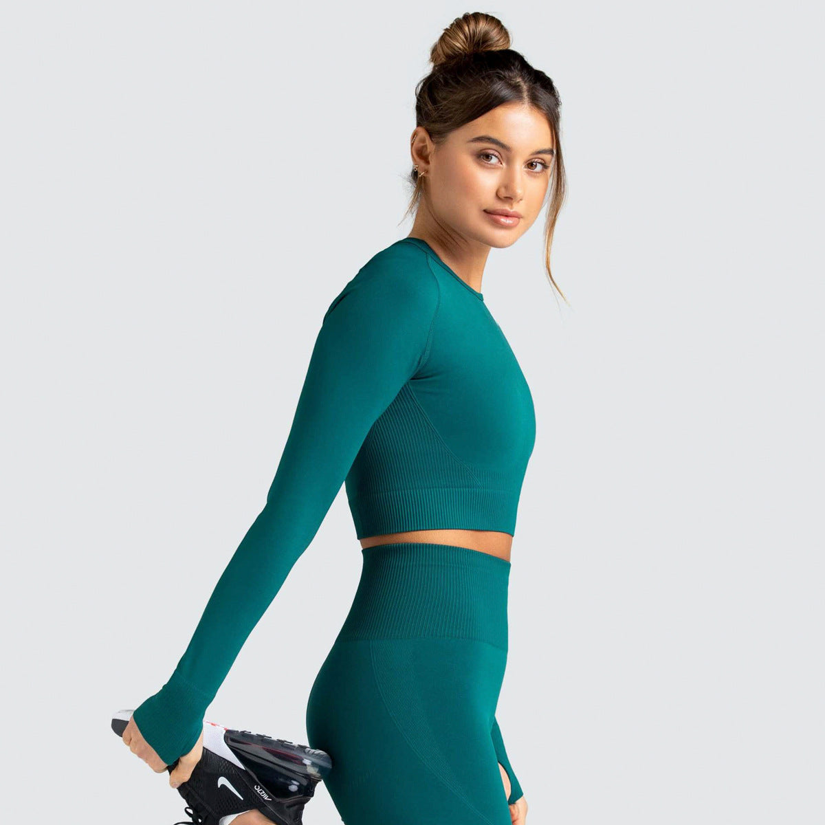 Knitted Seamless Slim-Fit Long-Sleeved Yoga Exercise Workout Clothes